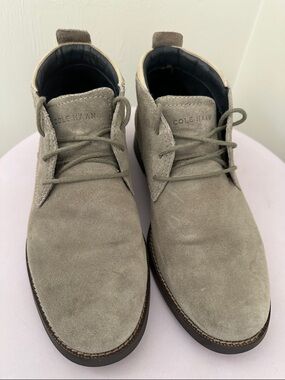 Cole Haan Men’s Suede Chukka Boots in Light Gray-Brown